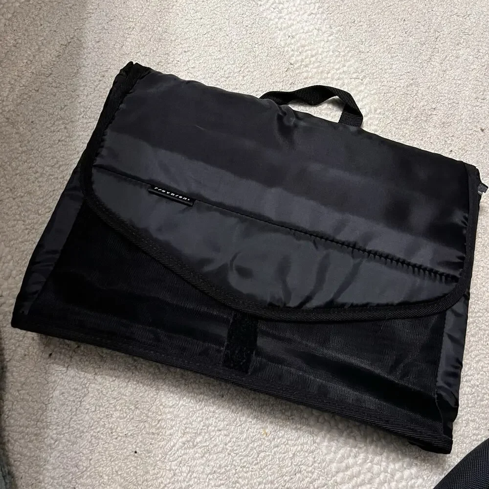 Travelon Anti Theft Briefcase 18” Messenger Laptop Business Travel Bag Black